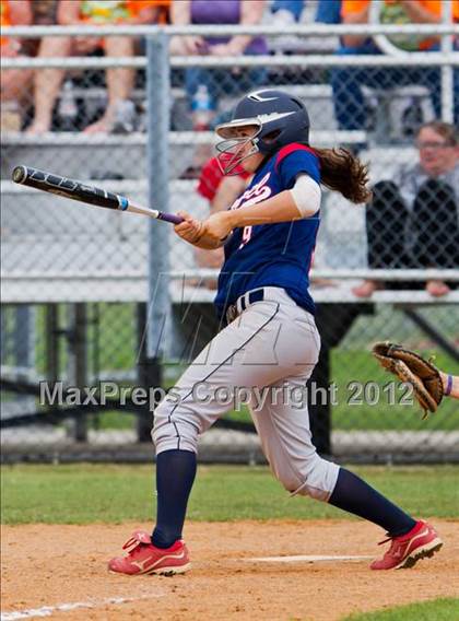 Thumbnail 2 in Clear Falls vs Manvel (UIL 4A Region 3 Quarterfinal Playoff) photogallery.
