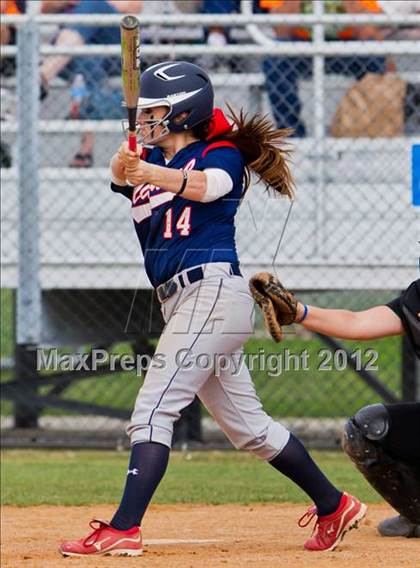 Thumbnail 3 in Clear Falls vs Manvel (UIL 4A Region 3 Quarterfinal Playoff) photogallery.