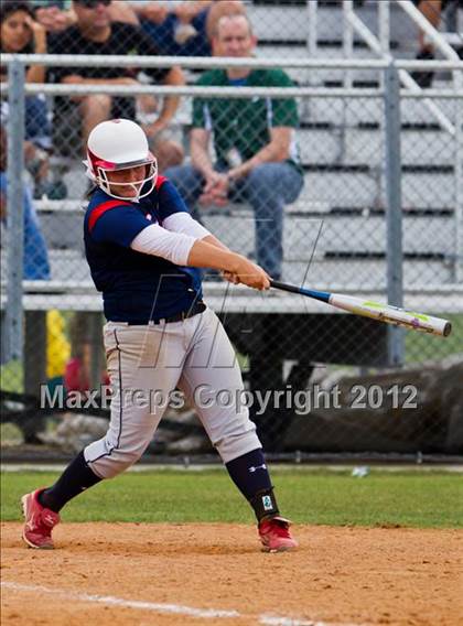 Thumbnail 2 in Clear Falls vs Manvel (UIL 4A Region 3 Quarterfinal Playoff) photogallery.