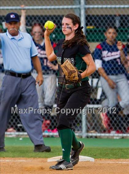 Thumbnail 2 in Clear Falls vs Manvel (UIL 4A Region 3 Quarterfinal Playoff) photogallery.
