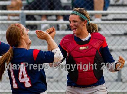 Thumbnail 3 in Clear Falls vs Manvel (UIL 4A Region 3 Quarterfinal Playoff) photogallery.