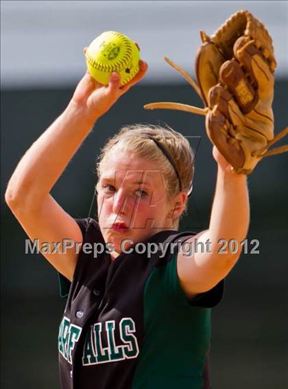 Thumbnail 1 in Clear Falls vs Manvel (UIL 4A Region 3 Quarterfinal Playoff) photogallery.