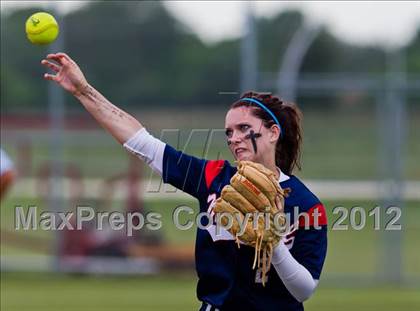 Thumbnail 1 in Clear Falls vs Manvel (UIL 4A Region 3 Quarterfinal Playoff) photogallery.