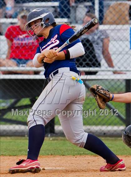 Thumbnail 2 in Clear Falls vs Manvel (UIL 4A Region 3 Quarterfinal Playoff) photogallery.