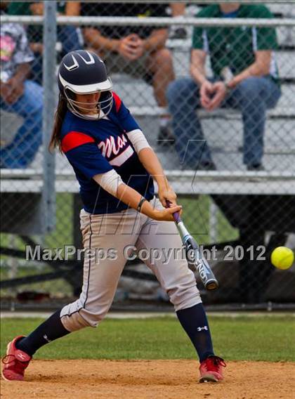 Thumbnail 1 in Clear Falls vs Manvel (UIL 4A Region 3 Quarterfinal Playoff) photogallery.