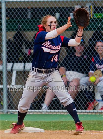Thumbnail 3 in Clear Falls vs Manvel (UIL 4A Region 3 Quarterfinal Playoff) photogallery.