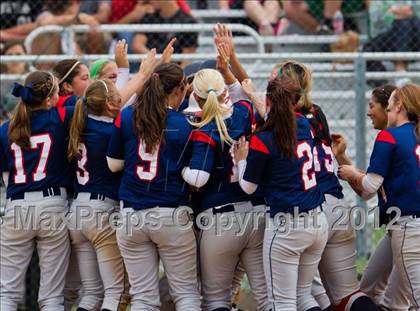 Thumbnail 2 in Clear Falls vs Manvel (UIL 4A Region 3 Quarterfinal Playoff) photogallery.
