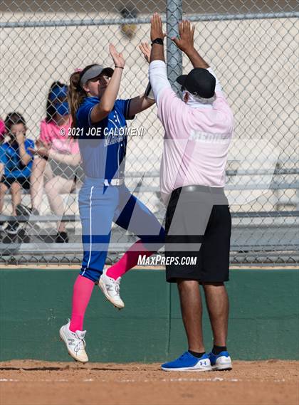 Thumbnail 1 in MacArthur [Douglas] vs Johnson photogallery.
