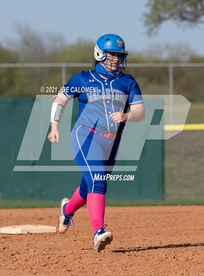 Thumbnail 3 in MacArthur [Douglas] vs Johnson photogallery.