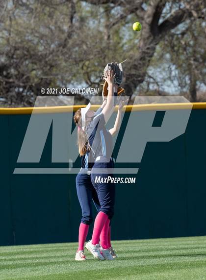 Thumbnail 1 in MacArthur [Douglas] vs Johnson photogallery.