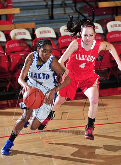 Thumbnail 1 in Orange Lutheran vs. Rialto (Nike Extravaganza) photogallery.