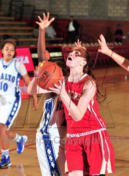Thumbnail 3 in Orange Lutheran vs. Rialto (Nike Extravaganza) photogallery.