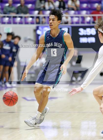 Thumbnail 2 in Juan Diego Catholic vs. Dixie (UHSAA 4A Semifinal) photogallery.