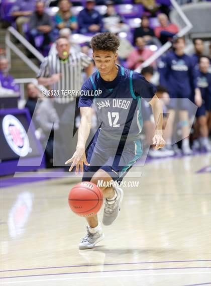 Thumbnail 2 in Juan Diego Catholic vs. Dixie (UHSAA 4A Semifinal) photogallery.