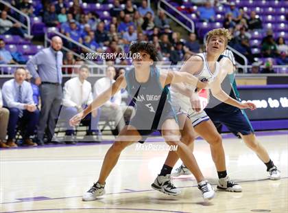 Thumbnail 2 in Juan Diego Catholic vs. Dixie (UHSAA 4A Semifinal) photogallery.