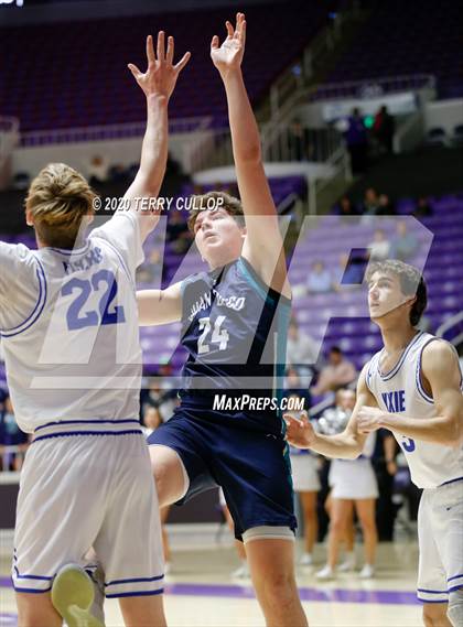 Thumbnail 1 in Juan Diego Catholic vs. Dixie (UHSAA 4A Semifinal) photogallery.