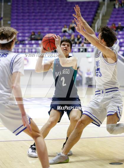 Thumbnail 2 in Juan Diego Catholic vs. Dixie (UHSAA 4A Semifinal) photogallery.