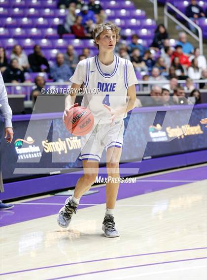 Thumbnail 2 in Juan Diego Catholic vs. Dixie (UHSAA 4A Semifinal) photogallery.