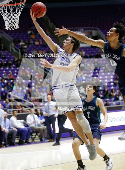 Thumbnail 3 in Juan Diego Catholic vs. Dixie (UHSAA 4A Semifinal) photogallery.