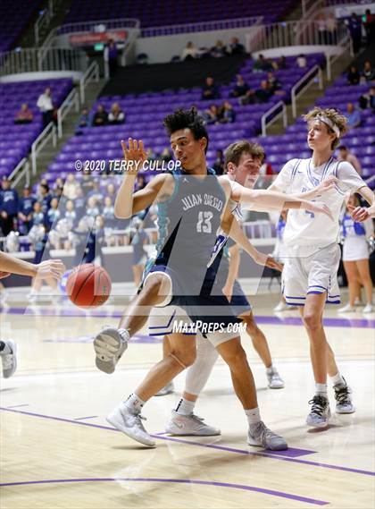 Thumbnail 3 in Juan Diego Catholic vs. Dixie (UHSAA 4A Semifinal) photogallery.