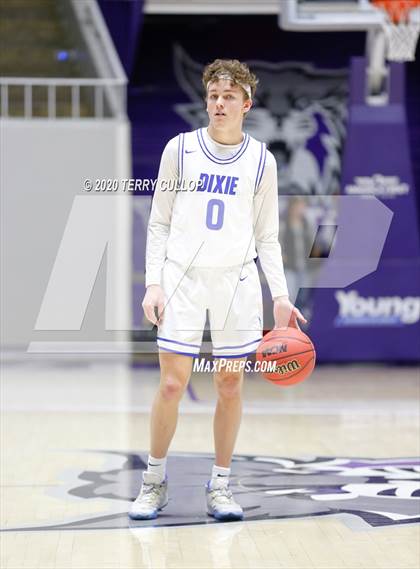 Thumbnail 2 in Juan Diego Catholic vs. Dixie (UHSAA 4A Semifinal) photogallery.