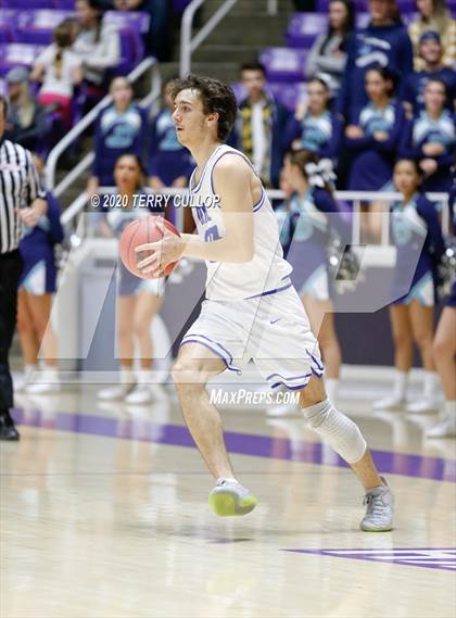 Thumbnail 3 in Juan Diego Catholic vs. Dixie (UHSAA 4A Semifinal) photogallery.