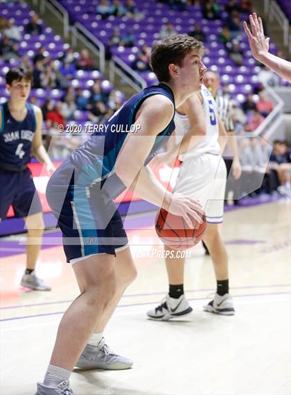 Thumbnail 2 in Juan Diego Catholic vs. Dixie (UHSAA 4A Semifinal) photogallery.
