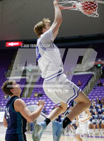 Thumbnail 3 in Juan Diego Catholic vs. Dixie (UHSAA 4A Semifinal) photogallery.