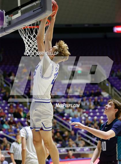 Thumbnail 1 in Juan Diego Catholic vs. Dixie (UHSAA 4A Semifinal) photogallery.