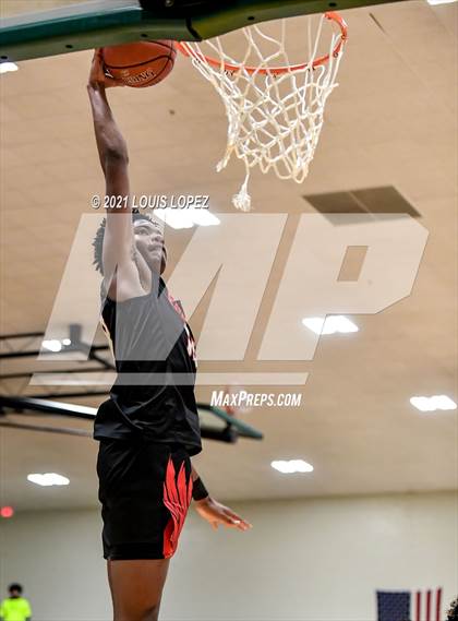 Thumbnail 1 in Etiwanda vs. American Fork (The Classic at Damien) Tournament photogallery.
