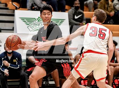 Thumbnail 2 in Etiwanda vs. American Fork (The Classic at Damien) Tournament photogallery.