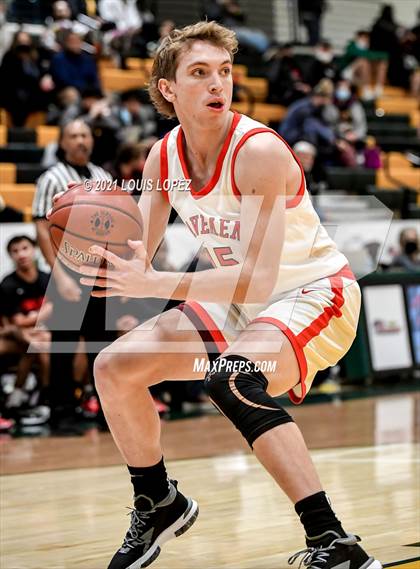 Thumbnail 3 in Etiwanda vs. American Fork (The Classic at Damien) Tournament photogallery.