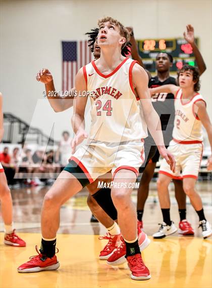 Thumbnail 1 in Etiwanda vs. American Fork (The Classic at Damien) Tournament photogallery.
