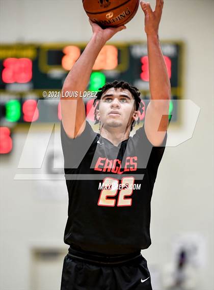 Thumbnail 2 in Etiwanda vs. American Fork (The Classic at Damien) Tournament photogallery.