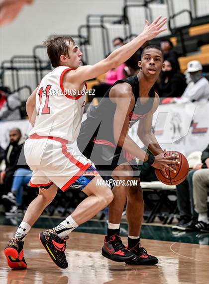 Thumbnail 1 in Etiwanda vs. American Fork (The Classic at Damien) Tournament photogallery.