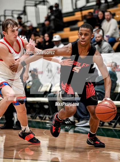 Thumbnail 1 in Etiwanda vs. American Fork (The Classic at Damien) Tournament photogallery.