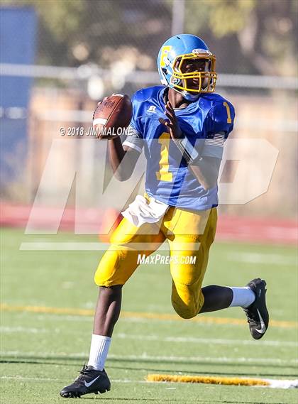 Thumbnail 3 in Granada @ Foothill photogallery.