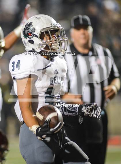 Thumbnail 1 in Mission Hills vs. Helix (CIF SDS Open Division Final) photogallery.