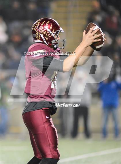 Thumbnail 1 in Mission Hills vs. Helix (CIF SDS Open Division Final) photogallery.