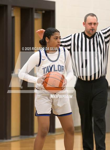 Thumbnail 1 in Katy Taylor vs Mayde Creek photogallery.