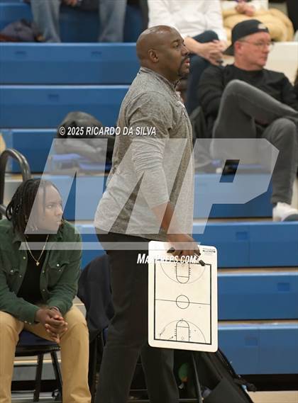 Thumbnail 3 in Katy Taylor vs Mayde Creek photogallery.