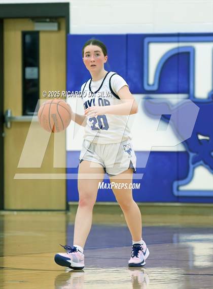 Thumbnail 2 in Katy Taylor vs Mayde Creek photogallery.