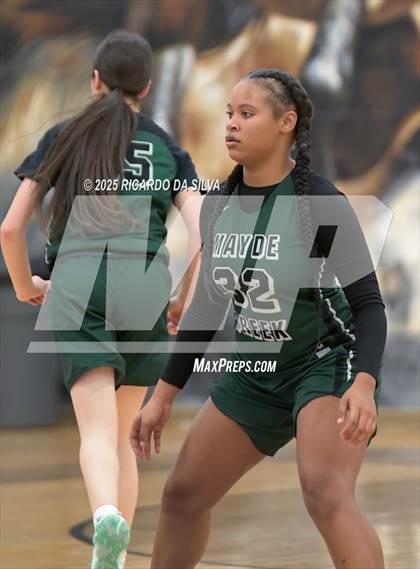 Thumbnail 2 in Katy Taylor vs Mayde Creek photogallery.