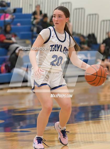 Thumbnail 1 in Katy Taylor vs Mayde Creek photogallery.