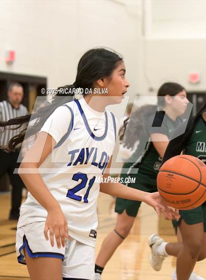 Thumbnail 1 in Katy Taylor vs Mayde Creek photogallery.