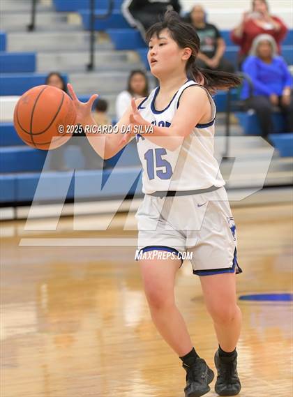 Thumbnail 1 in Katy Taylor vs Mayde Creek photogallery.