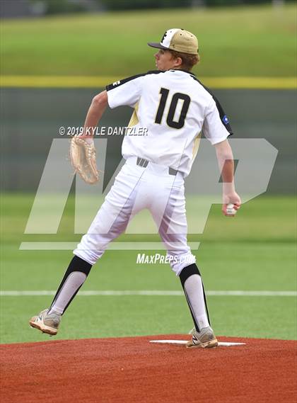 Thumbnail 1 in Archer City vs Bland (UIL 2A Region 2 Area Round) photogallery.