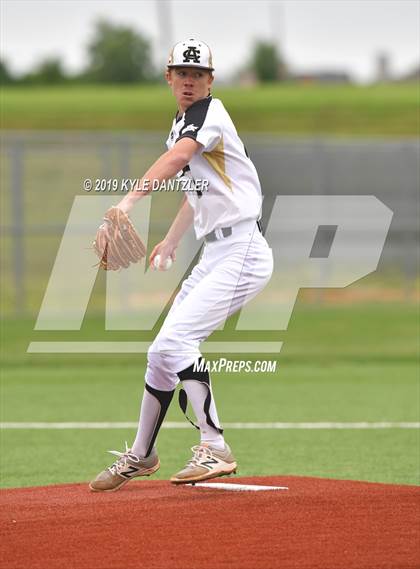 Thumbnail 1 in Archer City vs Bland (UIL 2A Region 2 Area Round) photogallery.