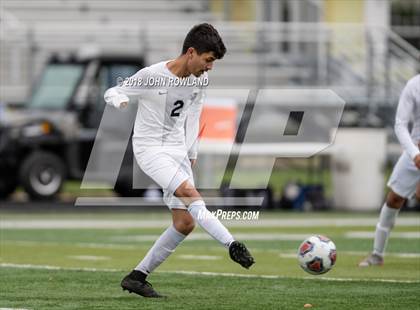 Thumbnail 3 in Lake Zurich vs. Round Lake (IHSA 3A Regional Final) photogallery.