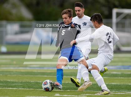 Thumbnail 1 in Lake Zurich vs. Round Lake (IHSA 3A Regional Final) photogallery.